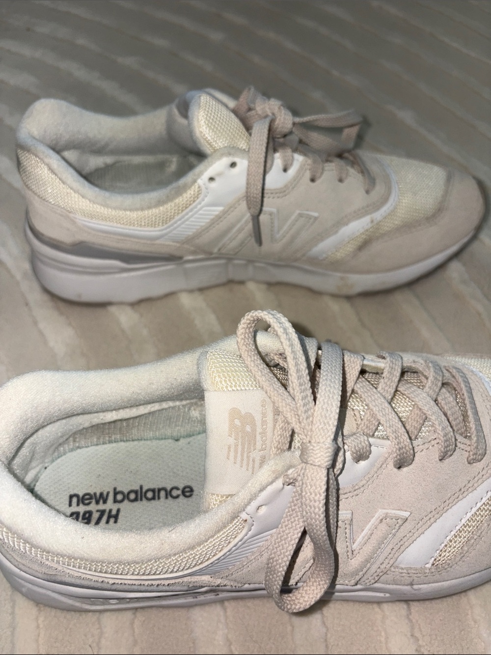 New Balance Women's Beige and White Casual Sneakers - Picture 3 of 10